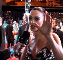 Gal Gadot’s own way of notifying her husband at home, that she’ll be bringing home a bull back from the premiere.