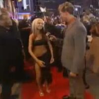 Christina Aguilera - 2000 MTV VMA Red Carpet Interview