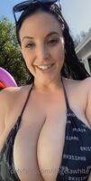 Beautiful tit reveal