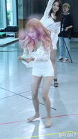 Stellar - Minhee Jumping Rope While Counting Cash @60fps